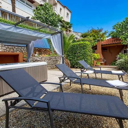 Luxury Penthouse Prestige Near The Sea Daire