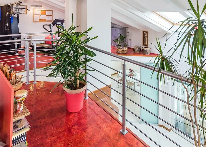 Luxury Penthouse Prestige Near The Sea 아파트 *