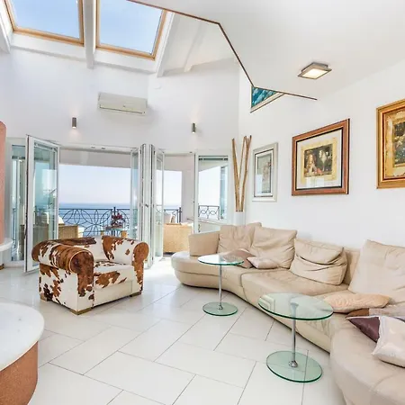 Luxury Penthouse Prestige Near The Sea * Opatija