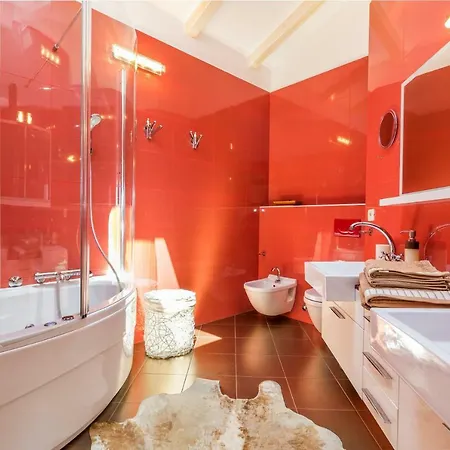 Luxury Penthouse Prestige Near The Sea *