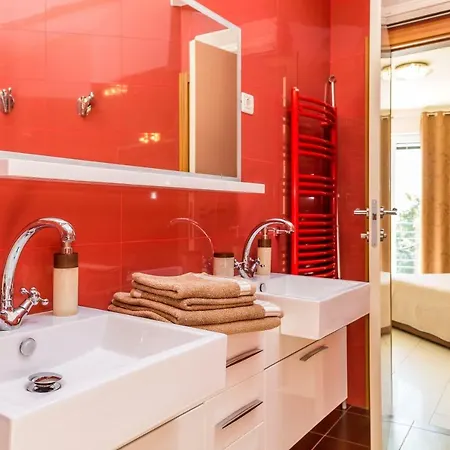 Luxury Penthouse Prestige Near The Sea أوباتيا
