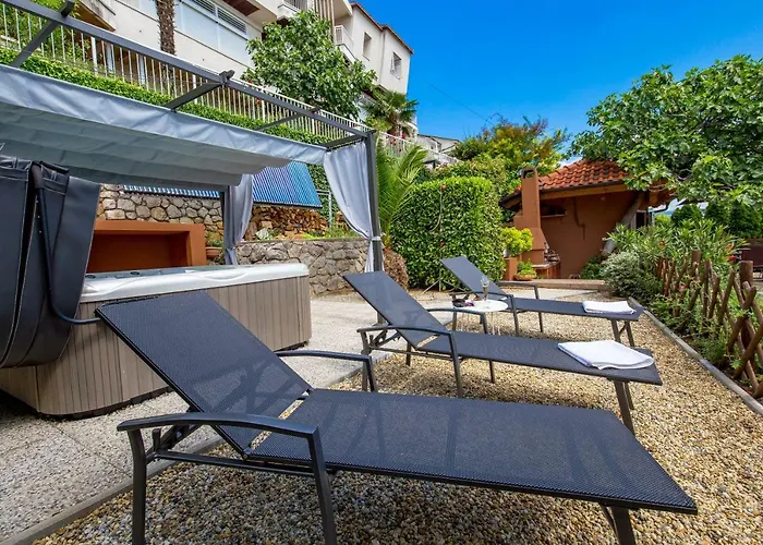 Luxury Penthouse Prestige Near The Sea Lejlighed