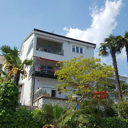 Apartman Luxury Penthouse Prestige Near The Sea
