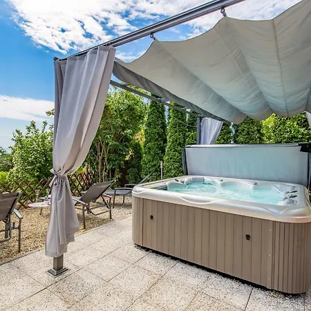 Luxury Penthouse Prestige Near The Sea Apartman *